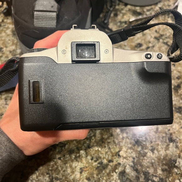 Canon camera - Picture 11 of 11